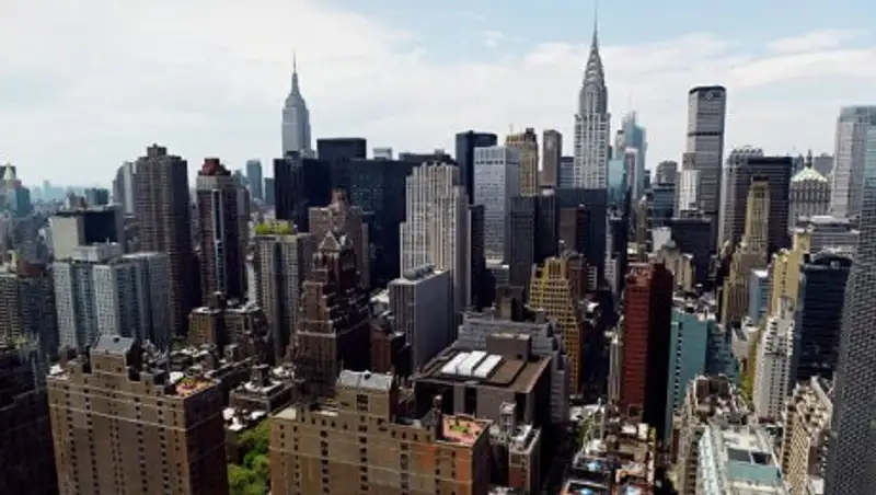 Россиянку обвинили в вымогательстве $400 тыс. у экс-губернатора Нью-Йорка