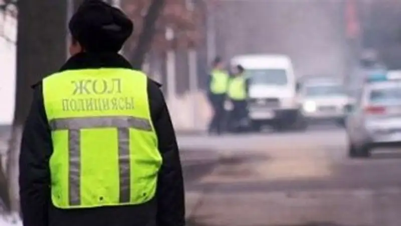 Сотрудники дорожно-патрульной полиции ЮКО устраивают беспредел на дорогах