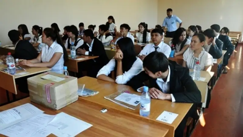 В Атырау в ЕНТ принимают участие 3539 выпускников