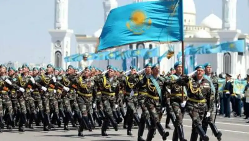 День защитника Отечества отмечают в Казахстане
