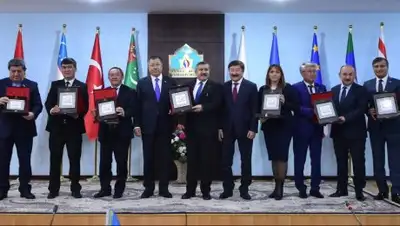 Пресс-служба акима ЮКО, фото - Новости Zakon.kz от 05.12.2017 14:27