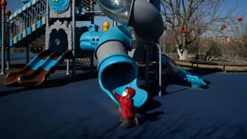 Коронавирус щадит большинство детей. Почему это происходит?