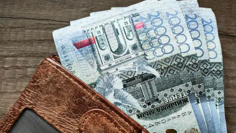 Работникам госучреждений будут выплачивать надбавки из местных бюджетов