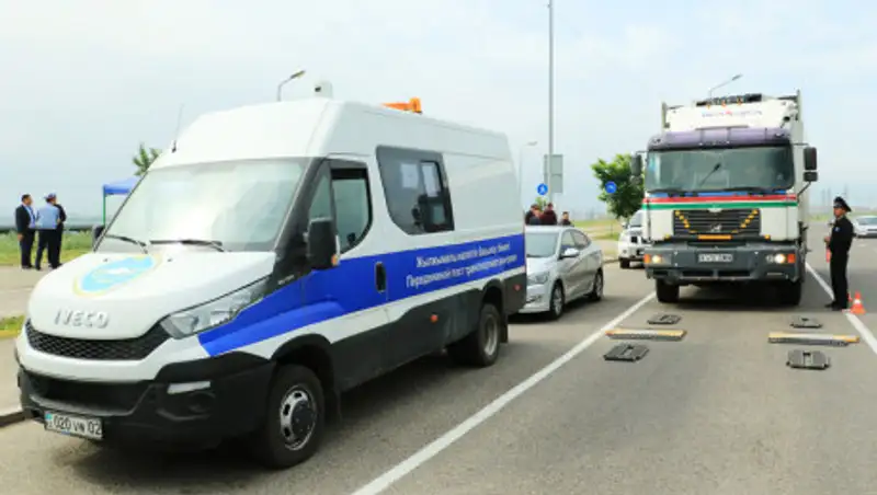 Как должны выглядеть и действовать транспортные контролеры