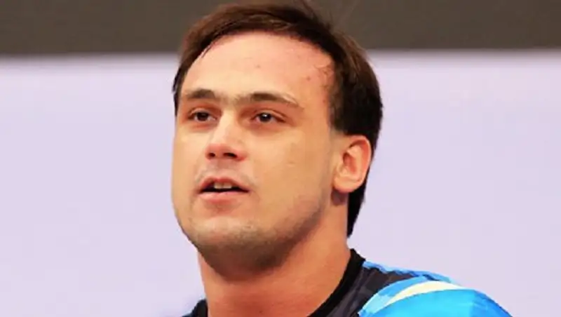 Илья Ильин начал играть в футбол