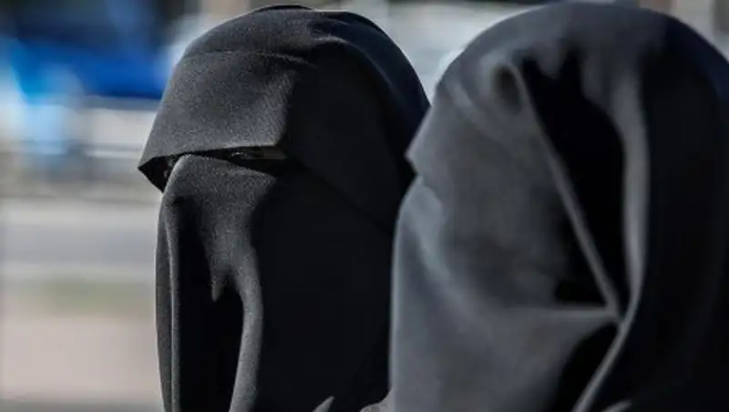 Назарбаева прокомментировала законопроект по запрету паранджи и никаба