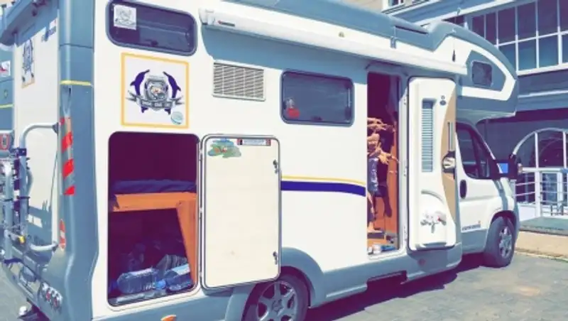 Мажилисмен отправился в путешествие на автодоме