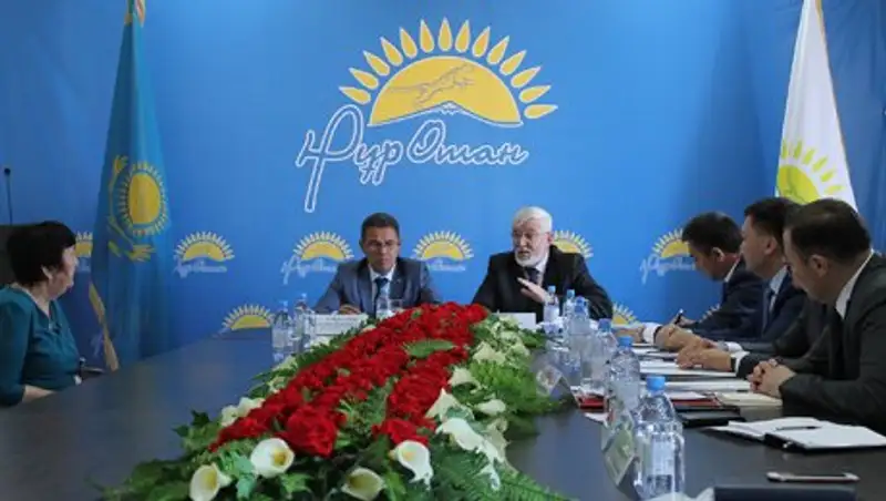 В Атырау прошла общественная приемная по вопросам газификации