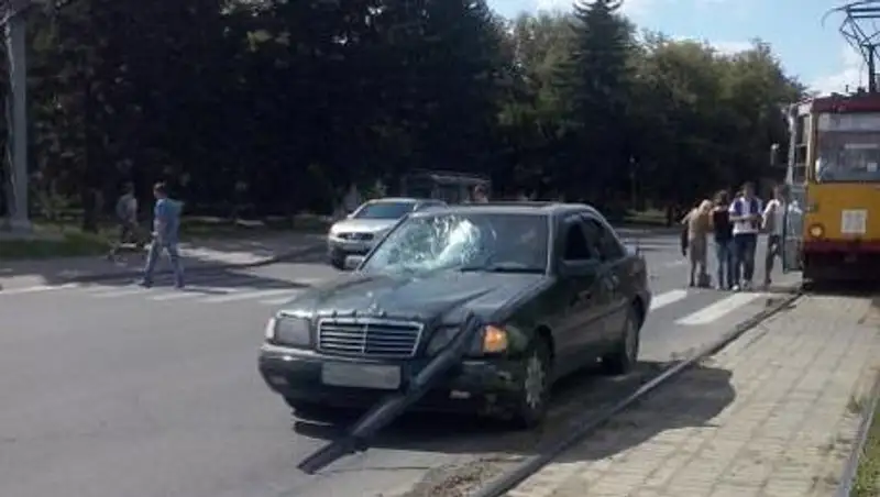 В Усть-Каменогорске водитель «Мерседеса» сбил 12-летнюю девочку