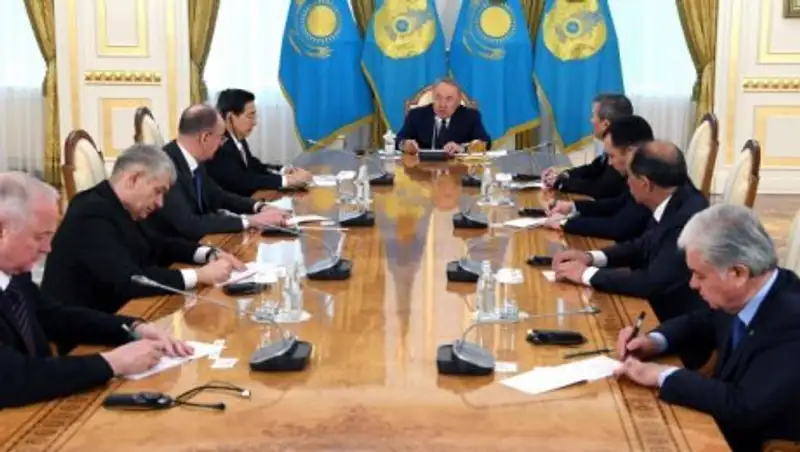 По поводу теракта в Санкт-Петербурге высказался Назарбаев