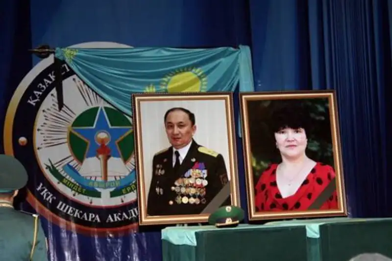 В Алматы простились с директором погранслужбы КНБ РК Стамбековым (фото), фото - Новости Zakon.kz от 03.01.2013 17:52