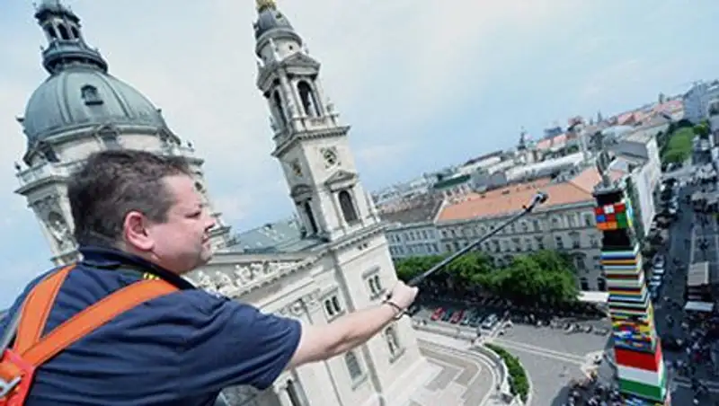 В Венгрии возвели 36-метровую башню из «Лего»