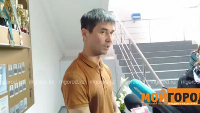 Не стал снимать на мобильник, а поспешил помогать: таксист спас детей из пожара