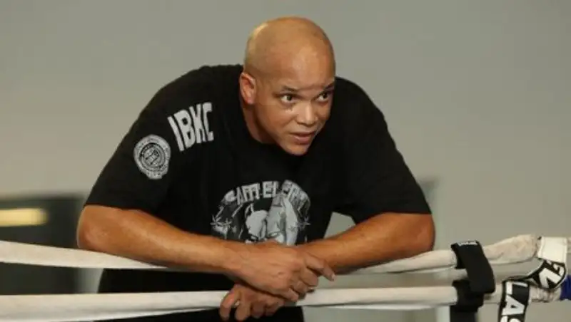 Тренер Джейкобса назвал причину поражения Головкина от "Канело"