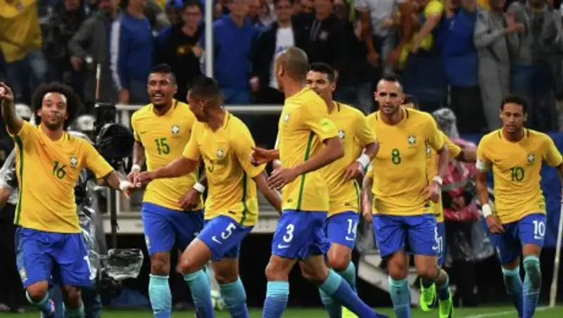 Букмекеры верят в победу Бразилии в матче в Мексикой