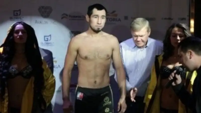 Ербосынулы свой следующий бой на профи-ринге проведет в андеркарте у Хитрова