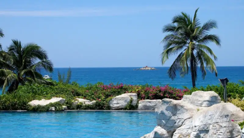 Восемь человек погибли на Хайнане