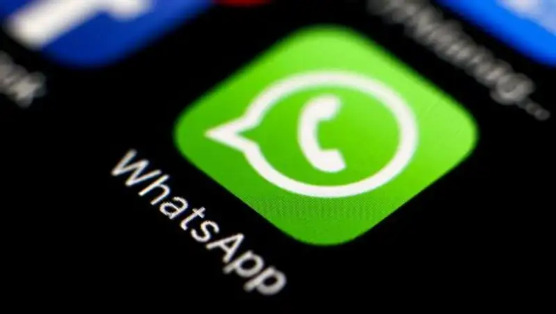 Казахстанцы жалуются на сбои в работе соцсетей и мессенджера WhatsApp