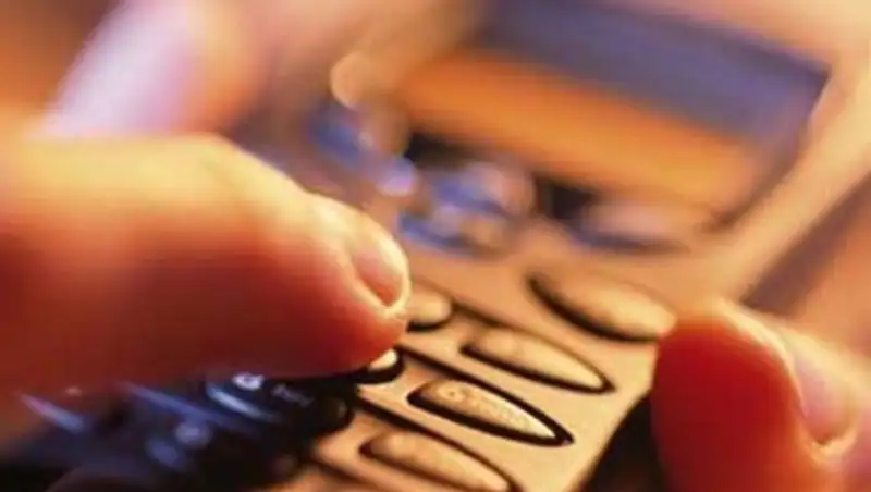 Жители Усть-Каменогорска по телефону могут задать вопросы дорожным полицейским