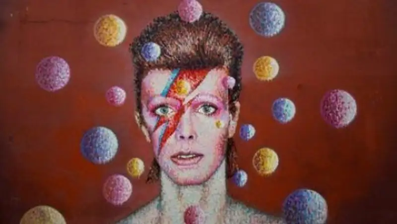 Дэвиду Боуи посмертно присудили две награды Brit Awards