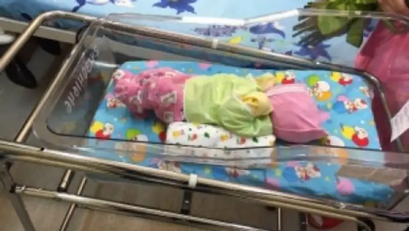 В столице, по состоянию на 1 июля 2016 года насчитывалось 999780 человек