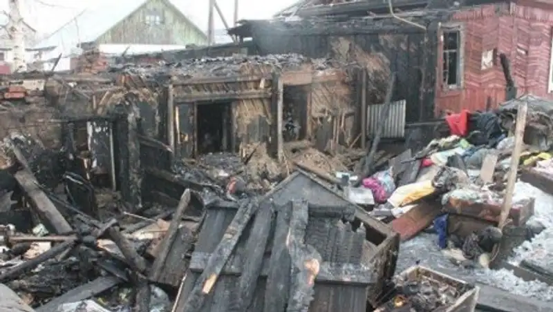 В Усть-Каменогорске мать оставила двухлетнего ребенка в горящем доме