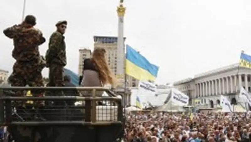 Киевский Майдан освистал Кличко и потребовал создания своей милиции