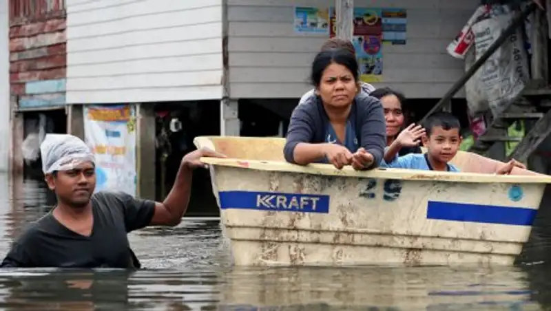 В Таиланде жертвами наводнения стали уже 80 человек 