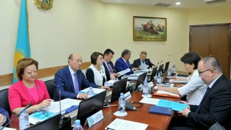 Поправки по вопросам социального обеспечения рассмотрели в Сенате