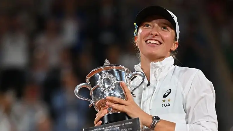 Ига Швентек стала чемпионкой «Ролан Гаррос – 2022»