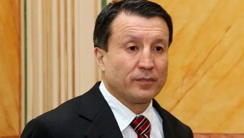 Глава государства продлил полномочия Джаксыбекова до 2022 года