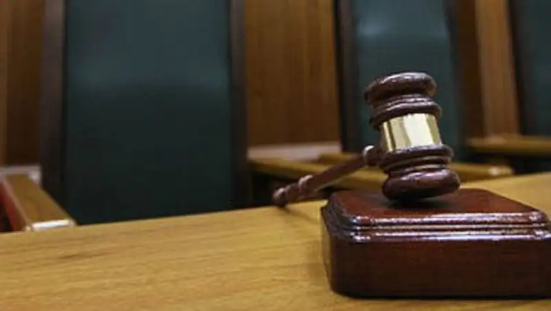 Замдиректора школы начисляла зарплату своим фиктивно трудоустроенным знакомым в Кокшетау