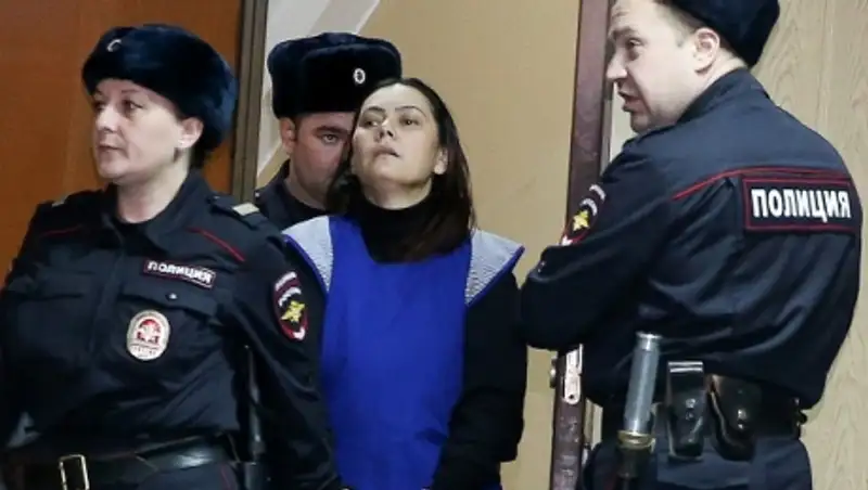 Семья скрывала болезнь няни-убийцы, чтобы выдать ее замуж