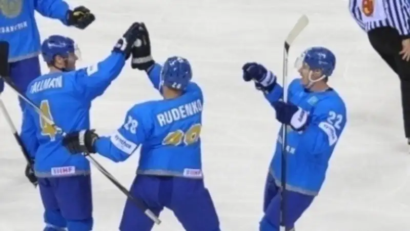 Казахстан занял 17-е место в мировом рейтинге IIHF