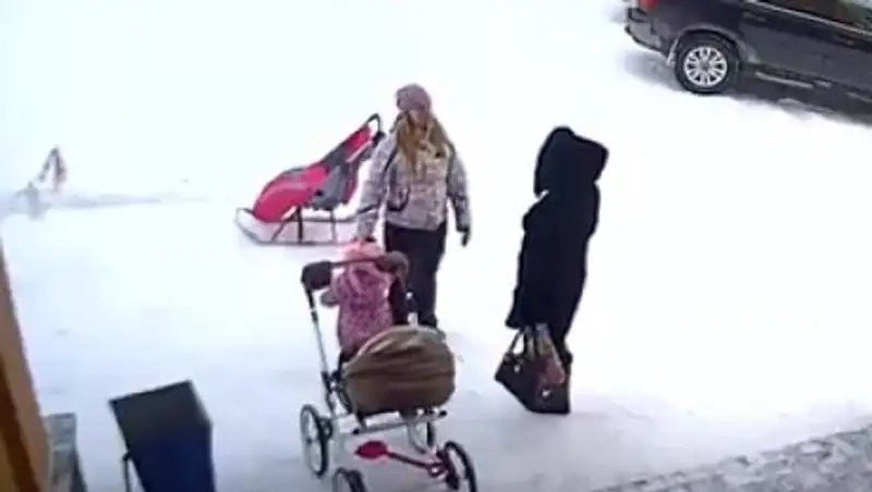 Полуторагодовалая девочка спасла маме жизнь