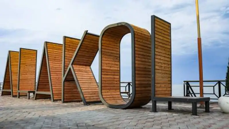 Перекупщики массово скупают билеты до Алаколя