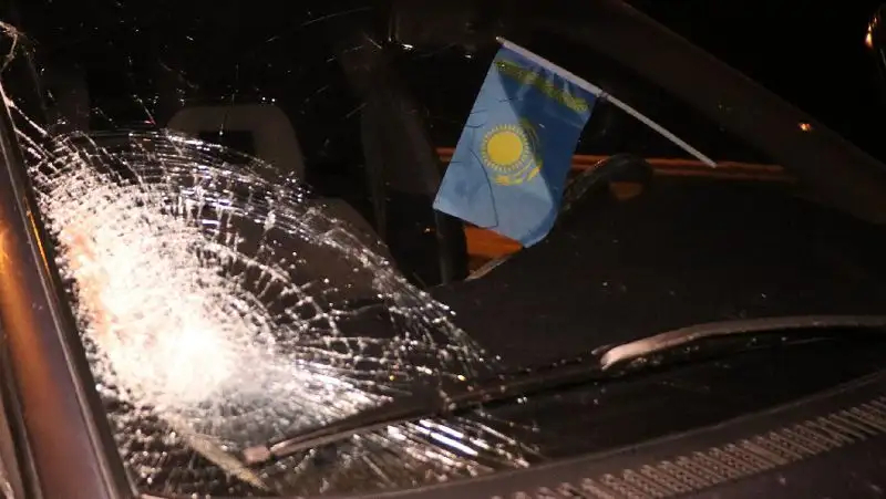 «Разбил девять машин»: пьяный экибастузец совершил массовый погром в Нур-Султане