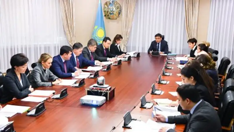 В правительстве рассмотрели предложения общественности о помощи многодетным