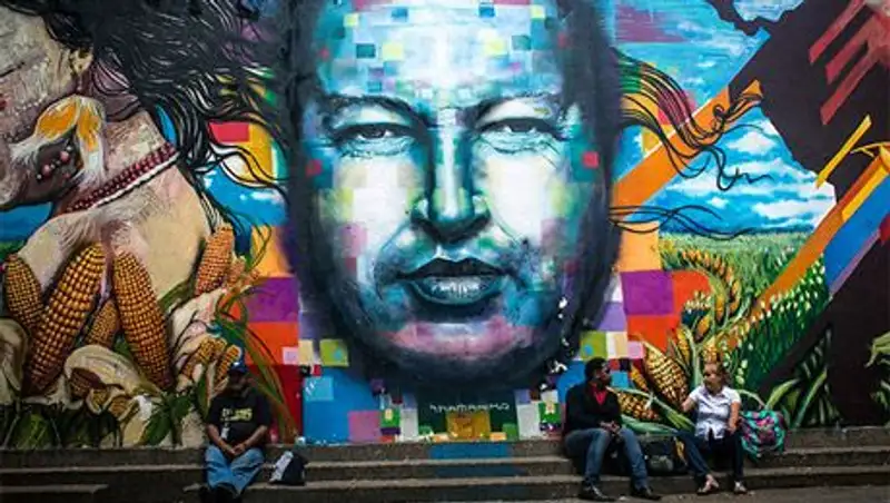 В Венесуэле Чавесу молятся как Отцу Небесному - просят защиты от капитализма