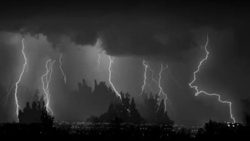 В нескольких областях Казахстана объявлено штормовое предупреждение