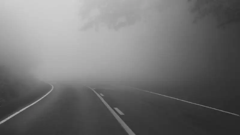 Сход лавин, пыльная буря, туман и ветер ожидаются в Казахстане