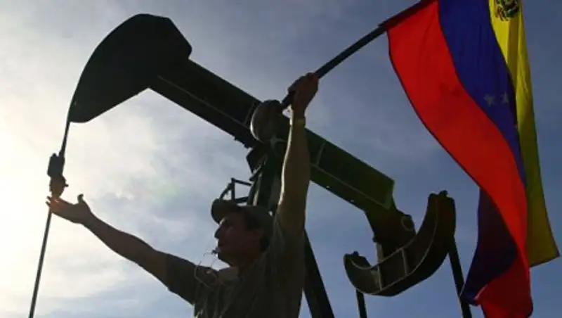 Правительство Венесуэлы подписало соглашение с оппозицией