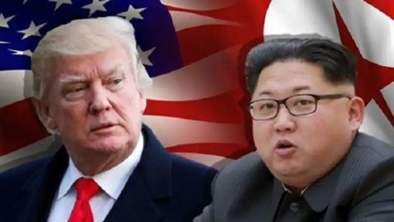 Дональд Трамп и Ким Чен Ын завершили переговоры в расширенном составе