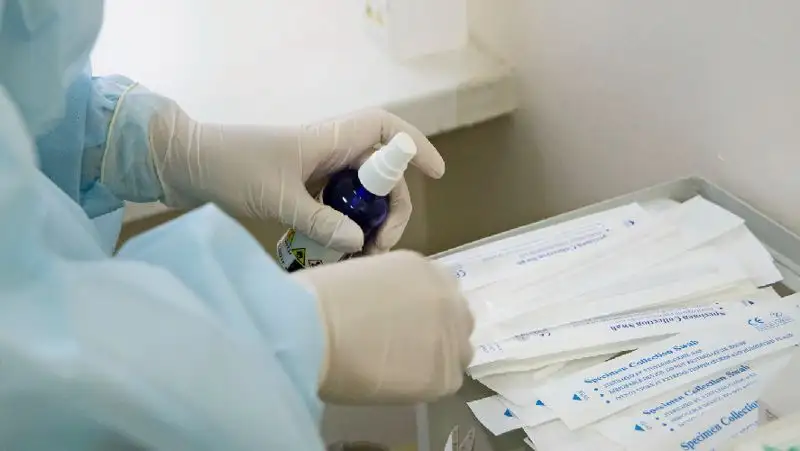 Число заболевших COVID-19 за сутки выросло в Казахстане