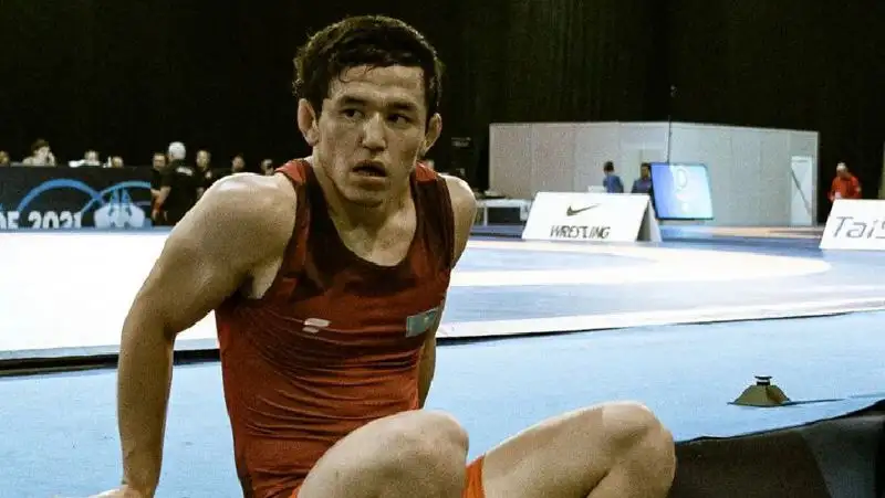 Казахстанские борцы завоевали две "бронзы" на ЧМ-2022