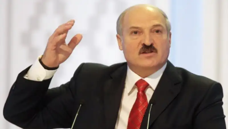 Белоруссия хочет принять ЧЕ-2019 по легкой атлетике и ЧМ-2021 по хоккею - Лукашенко