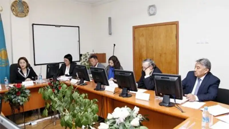 Столичный автопарк закупает 350 новых автобусов