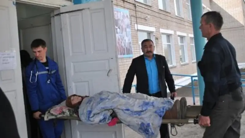 Паводки в СКО: алматинские спасатели эвакуировали 98-летнюю женщину и её 72-летнюю дочь