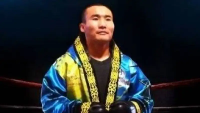 В Сети появилось полное видео боя Каната Ислама против Робсона Ассиса