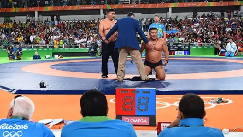 Голый протест. Что устроили монголы в вольной борьбе